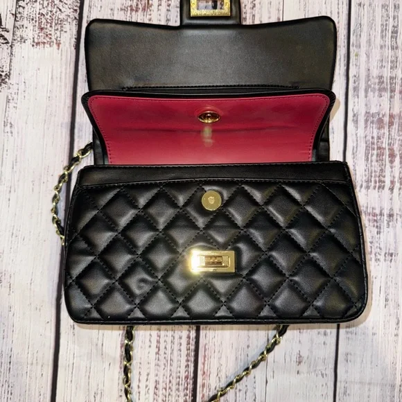 NWOT Elegant Black Quilted Chain Purse - Chanel Inspired - Picture 3 of 4